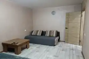 ryadom s M4 so svezhim remontom Apartments, Yelets  