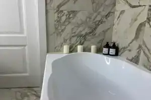 “Relax_House” Apart