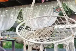 Uyutnaya dacha "Dom na dereve" v cherte goroda Cottage, Voronezh