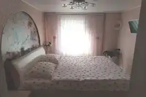 Uyutnyy domik v istoricheskom tsentre goroda Cottage, Kostroma