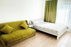 Prostornaya evrodvushka 10 minut ot metro Apartments, Kartmazovo