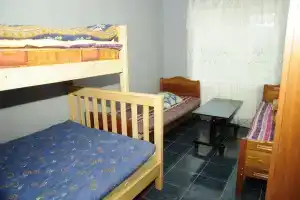 Semeynyy nomer standart s vidom na gory Apartments