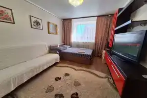 Otlichnaya 2-komnatnaya v tsentre Apartments