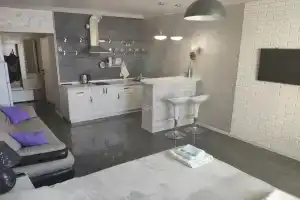 Sovremennaya na ulitse Transportnaya 16/2 Apartments, Orenburg