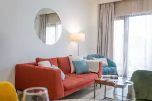 Uyutnaya ryadom s parkom i metro Apartments, Tbilisi
