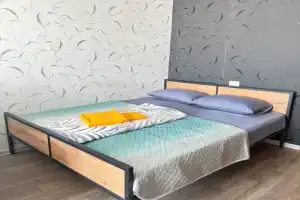 Uyutnaya v novom dome Apartments, Mirnyj