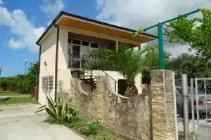 Chastnyy dom Cottage, Alakhadzi