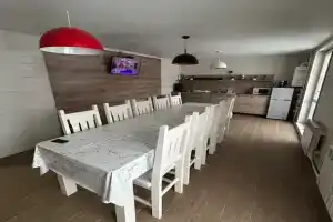 Uyutnyy dom ryadom s termami Cottage, Nizhnekamsk