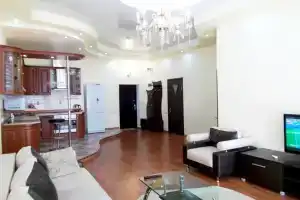 v Arkadiyskom Dvortse, terrasa s vidom na more. Apartments, Odessa