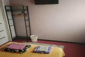 Chetyryohmestnyy nomer uluchshennyy Apartments, Ob'