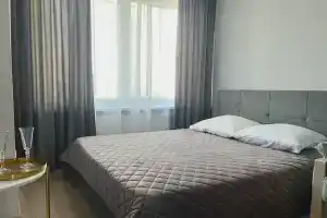 Uyutnaya v zhilom komplekse Izumrudnye Holmy Apartments, Krasnogorsk