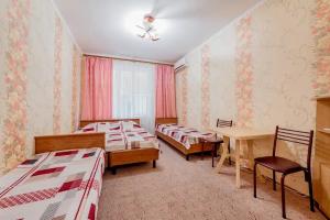 Chetyryohmestnyy nomer bez balkona Apartments, Lazarevskoye