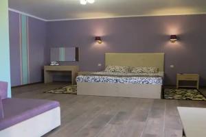 Polulyuks dlya 2h chelovek s rebyonkom i vidom na more Apartments, Lazarevskoye