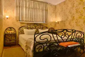 Domik studiya Apartments, Alexandrovka