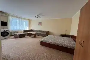 Uyutnaya na kurorte. Solevoe ozero, gryazi, zoopark, akvapark. Apartments, Berdyansk