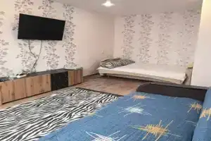 posle remonta v tsentre Apartments, Mirnyj