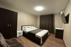 Apartamenty s vidom na more i terrasoy, Lazarevskoye