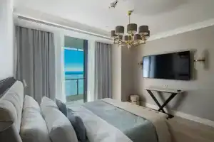 Brilliant Apartament v Grand Karat s vidom na more, Sochi