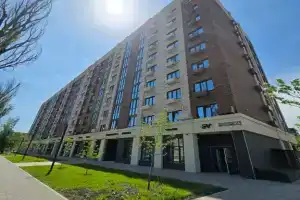 Uyutnaya 2-komnatnaya , kak doma Apartments, Mariupol