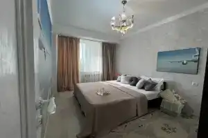 Apartamenty s dvumya spalnyami, tsentr Mega, Shymkent