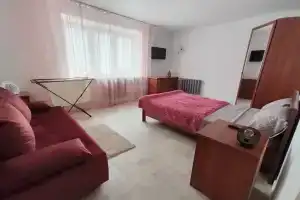 Dvuhkomnatnaya v tsentre goroda Apartments