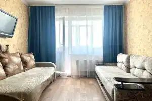 Otlichnaya Dvuhkomnatnaya v tsentre Noyabrska Apartments