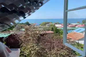 Semeynyy nomer standart s vidom na more Apartments, Lazarevskoye