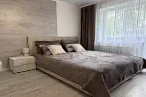 Uyutnaya studiya v spalnom rayone Shchorsa, 41 Apartments