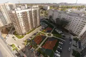 v ZhK Leningradskiy kvartal s vidom na more Apartments, Mariupol