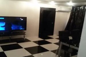 3-komnatnaya Apartments