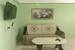 Svetlaya ryadom s goroy Tarki-Tau Apartments, Makhachkala