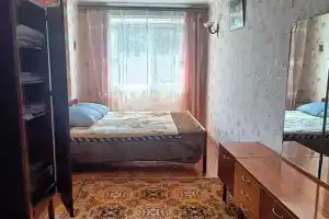 Pervaya liniya Apartments, Thubun