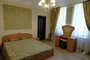 2-komnatnaya Apartments