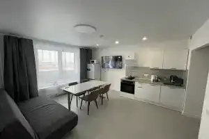 Uyutnaya dvuhkomnatnaya u metro, v 30 minutah ot Kremlya Apartments, Kartmazovo