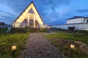 Komfortnyy otdyh v cherte goroda s chanom Cottage, Bogorodsk