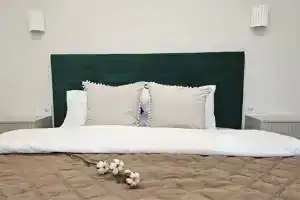 Uyutnaya i svetlaya vozle rynka Zastava Apartments, Mariupol