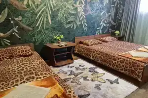 Tryohmestnyy nomer ekonom Apartments, Adler