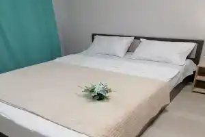 Uyutnaya, chistaya Apartments