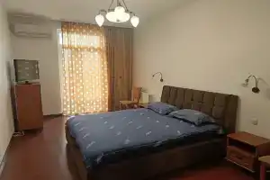 Voda kruglosutochno, novaya krovat, 2 komnaty, tsentr Apartments, Donetsk