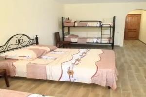 Semeynyy nomer lyuks Apartments, Alakhadzi