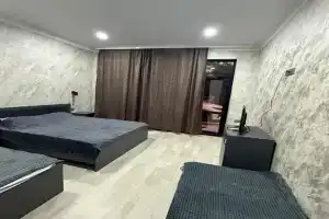 Tryohmestnyy nomer standart Apartments, Alakhadzi