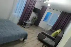nahoditsya v peshey dostupnosti k moryu Apartments, Mariupol