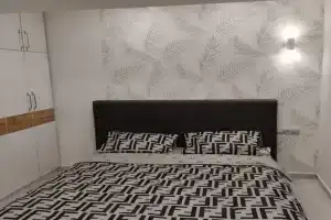 Evrostudiya v samom tsentre goroda, vblizi more. Beskontaktn zaselenie. Apartments, Mariupol