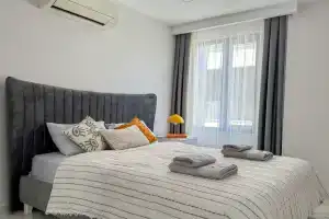 Apartamenty u plyazha Kleopatry, Alanya
