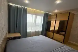 2-komnatnaya s transferom iz aeroporta Apartments, Ob'