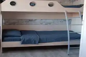 Schastlivaya matreshka u vokzala Apartments, Isakogorka