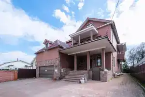LuxHouse Guest House|LuxHouse Guest House, Vladimir