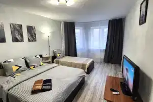 Uyutnaya v novostroyke s tremya spalnymi mestami Apartments, Ivanteyevka