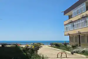 s vidom na more, pervaya liniya Apartments, Novorossijsk