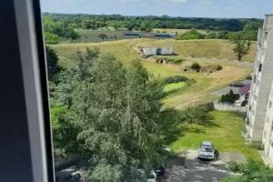v Brestskoy Kreposti s vidom iz okna na krepost Apartments